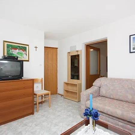 5085d Apartamento Murter